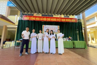 CHÚC MỪNG 05 HỌC SINH ĐẠT GIẢI TRONG KỲ THI CHỌN HỌC SINH GIỎI CẤP TỈNH LỚP 11 